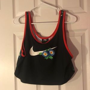 Nike cropped tanktop
